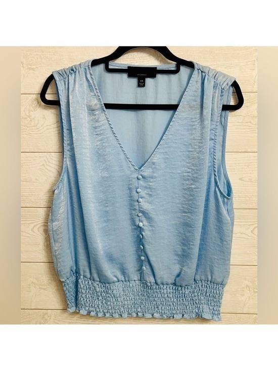Laundry By Shelli Segal Tops - Laundry by Shelli Segal L.A. Women’s Light Blue Sleeveless Top Size L